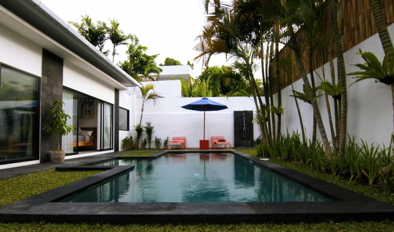 Villa Nikole Seminyak Exteriör bild