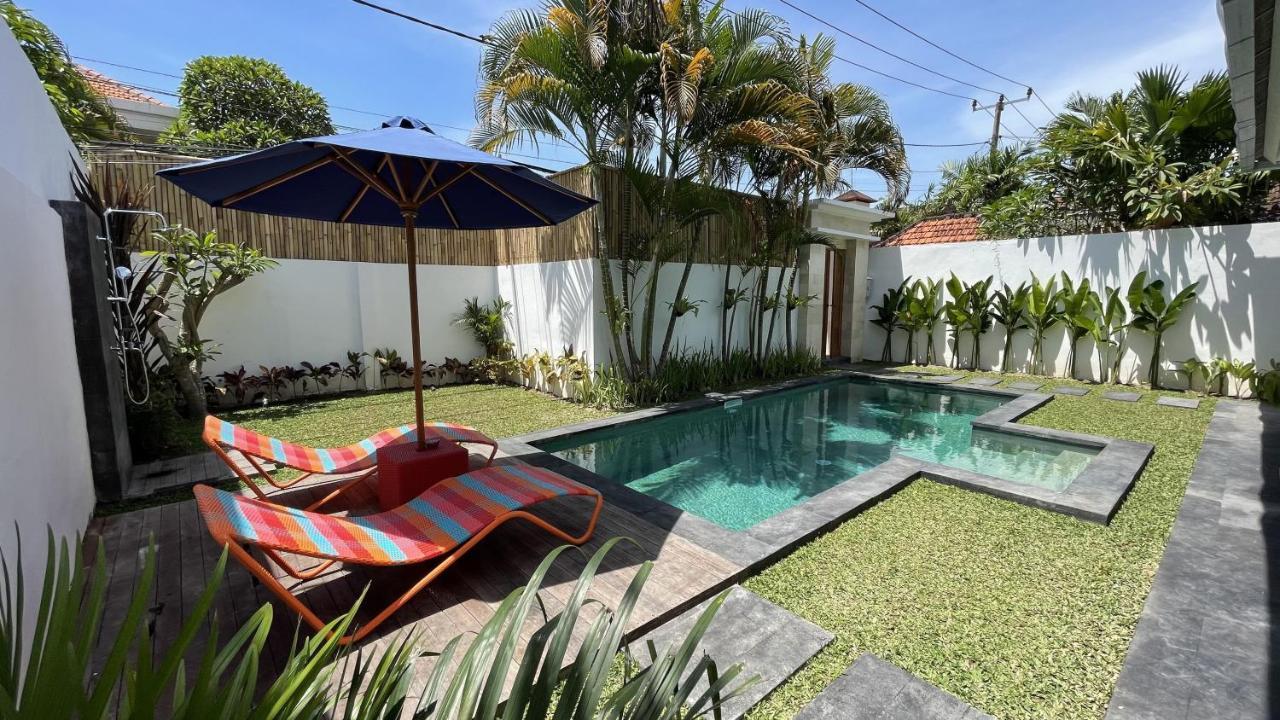 Villa Nikole Seminyak Exteriör bild
